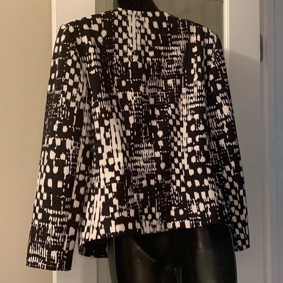 Ellen Tracy Jacket - Picture 5 of 7